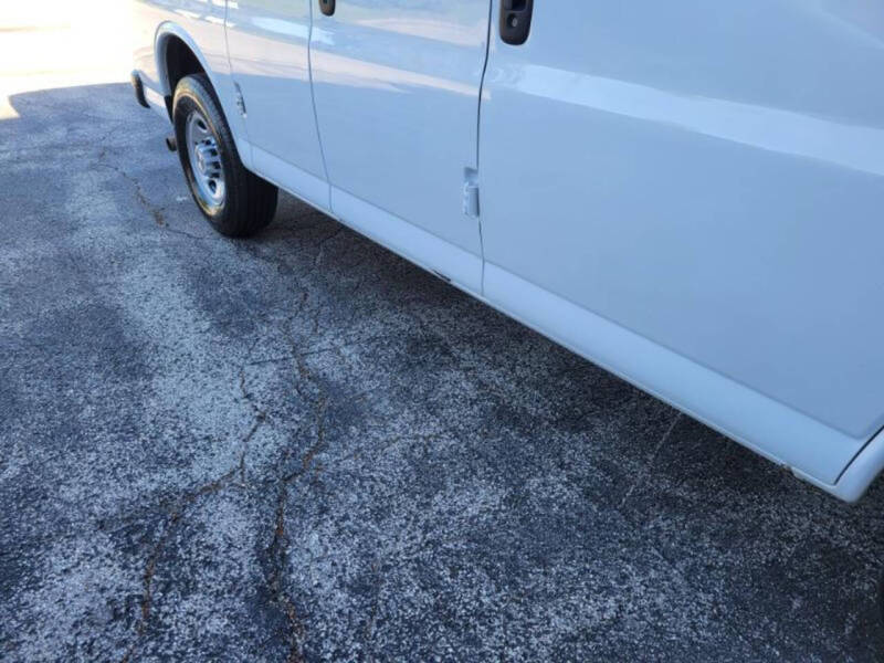 2018 Chevrolet Express LS 3500