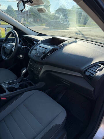2017 Ford Escape S