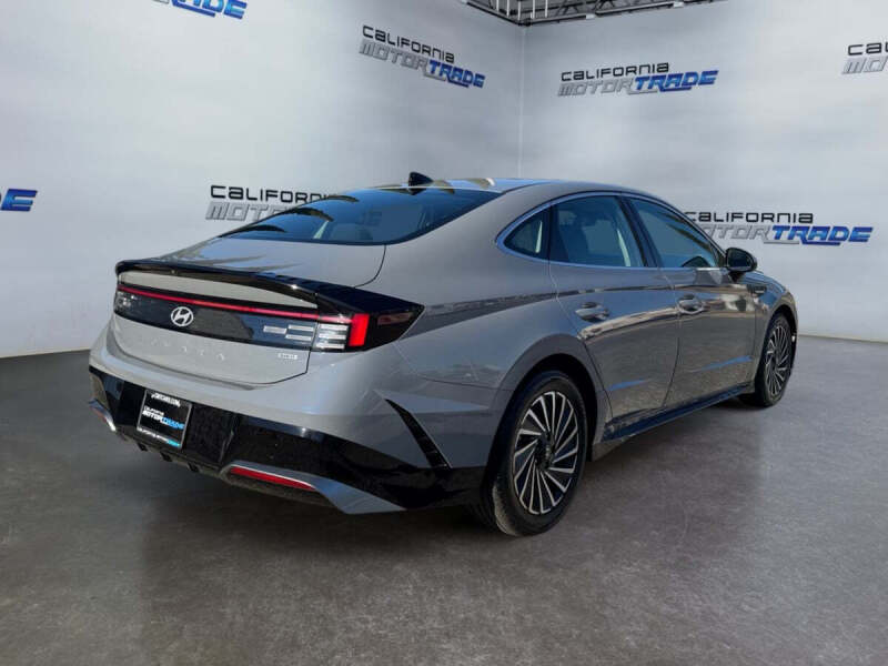 2024 Hyundai Sonata Hybrid SEL