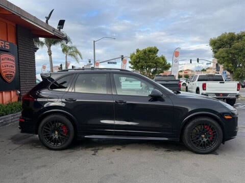 2016 Porsche Cayenne GTS