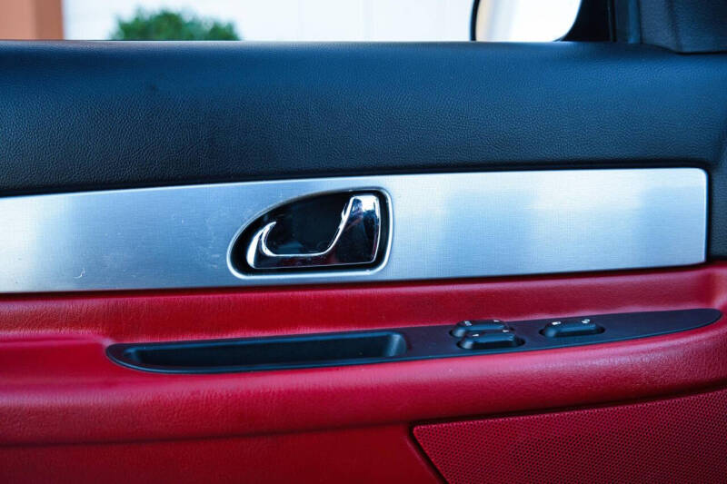 2003 Ford Thunderbird