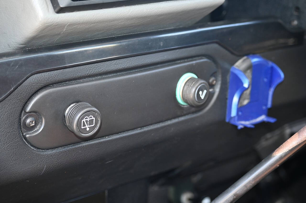 1998 Land Rover Defender 38