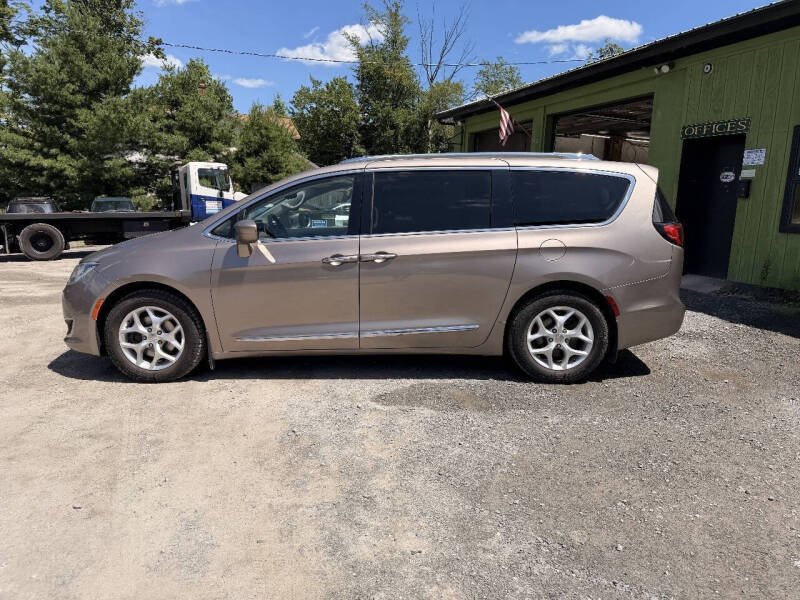2018 Chrysler Pacifica Touring L