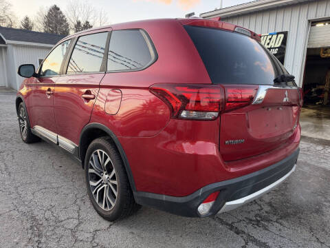 2018 Mitsubishi Outlander ES