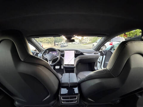 2014 Tesla Model S P85
