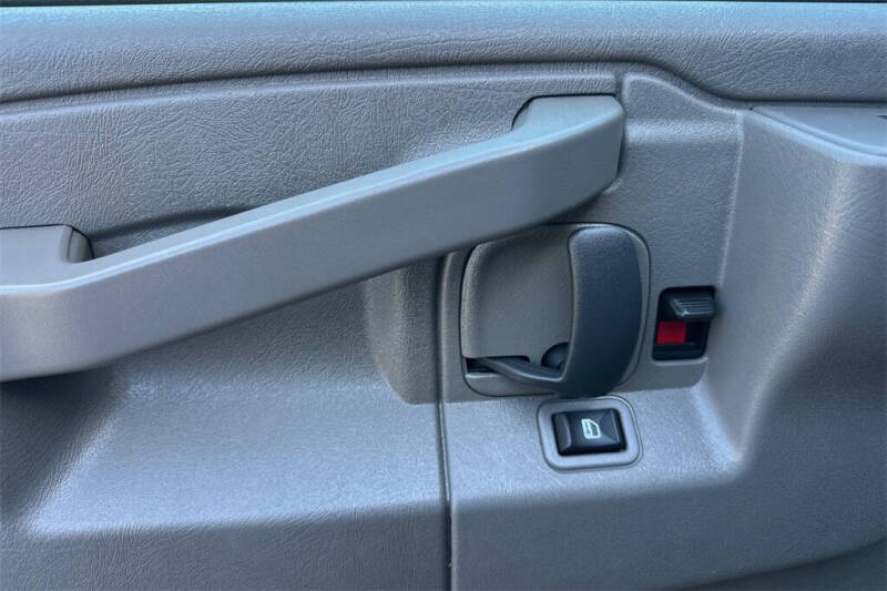 2024 Chevrolet Express LT 3500