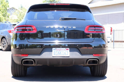 2017 Porsche Macan