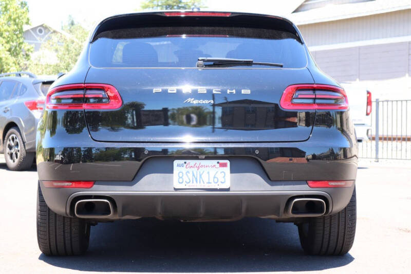 2017 Porsche Macan
