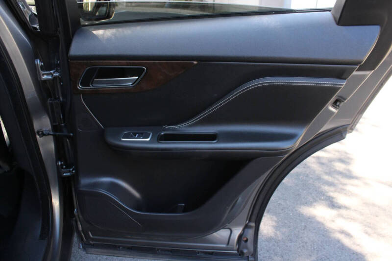 2017 Jaguar F-PACE S