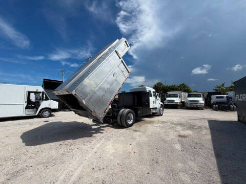 2007 Freightliner M2 106