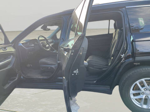 2023 Jeep Grand Cherokee L Laredo