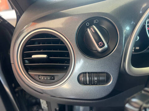 2012 Volkswagen Beetle 2.5L