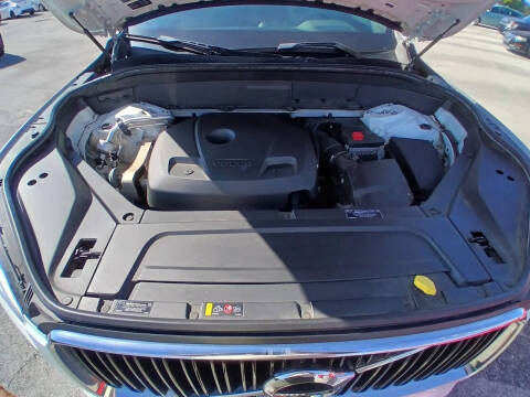 2018 Volvo XC90 T6 Momentum