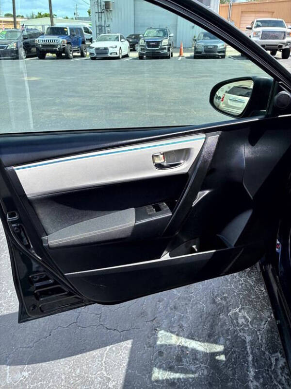 2014 Toyota Corolla LE