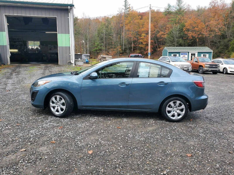 2011 Mazda MAZDA3 i Sport photo 2