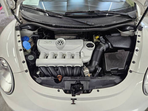2010 Volkswagen New Beetle