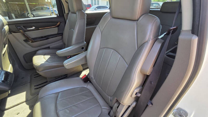 2013 GMC Acadia Denali