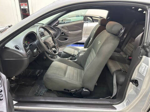 2002 Ford Mustang GT Deluxe