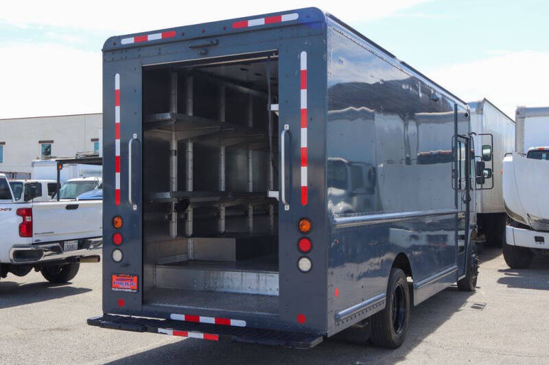 2020 Freightliner MT45 Chassis