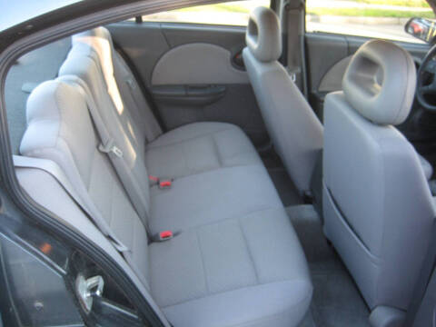 2005 Saturn Ion 2
