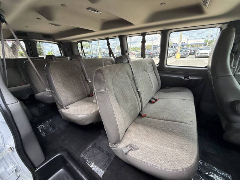 2017 Chevrolet Express LT 3500
