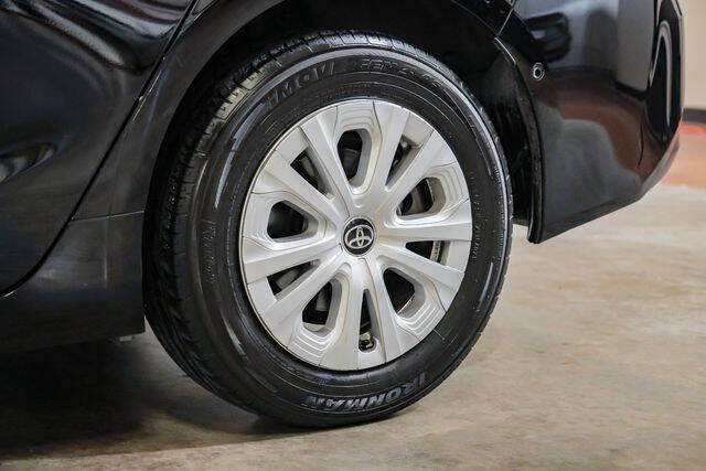 2020 Toyota Prius LE