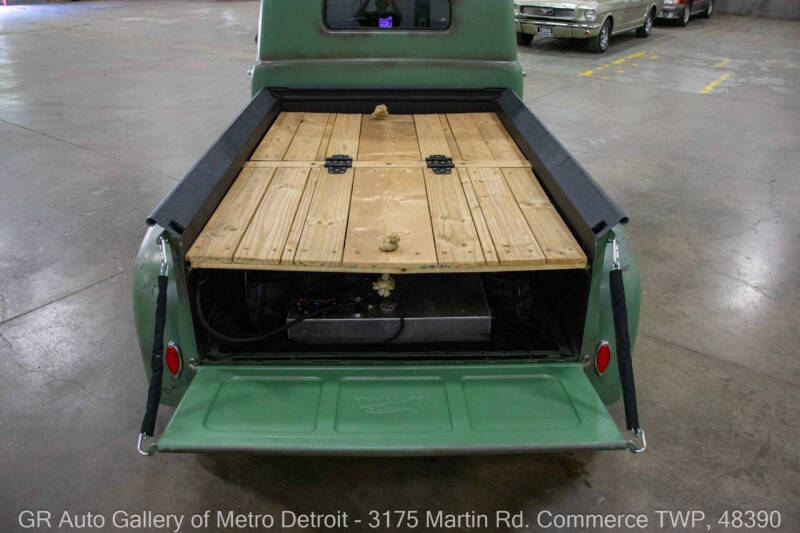 1949 Ford F-1