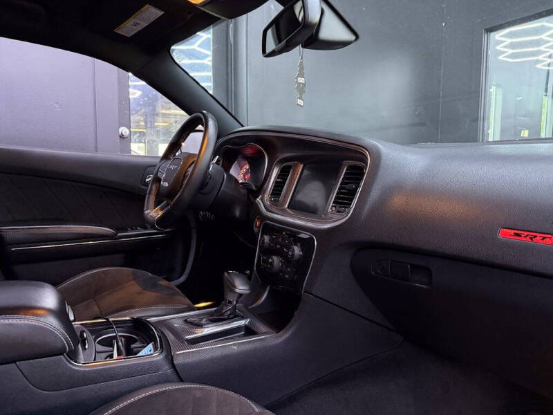 2015 Dodge Charger SRT Hellcat