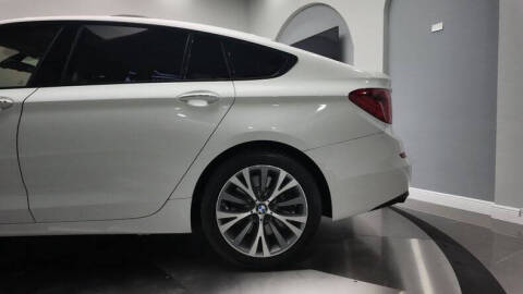 2012 BMW 5 Series 550i Gran Turismo