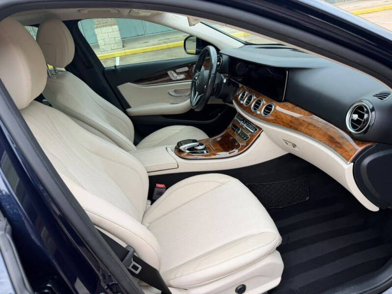 2019 Mercedes-Benz E-Class E 300