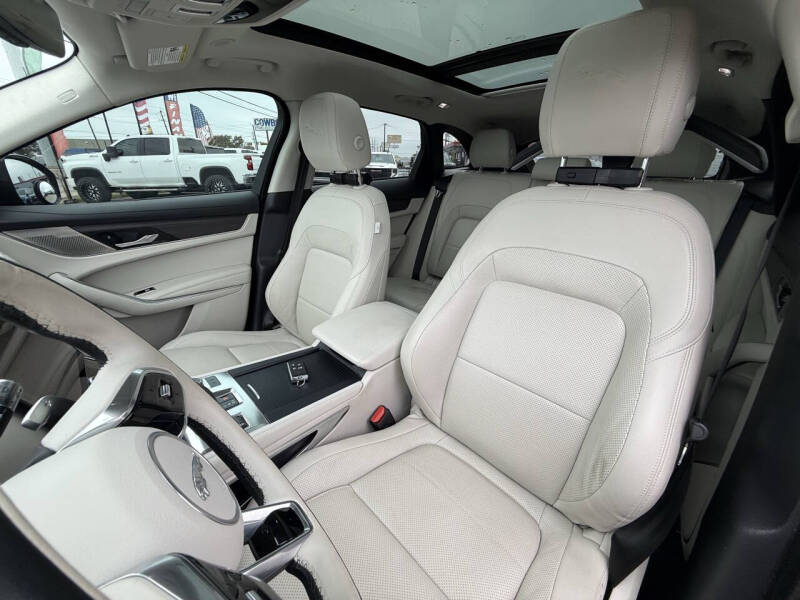 2022 Jaguar F-PACE P250 S