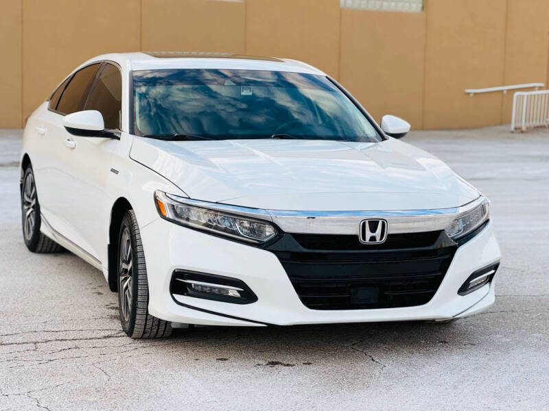 2019 Honda Accord Hybrid for sale at Signature Motor Group in Glenview IL