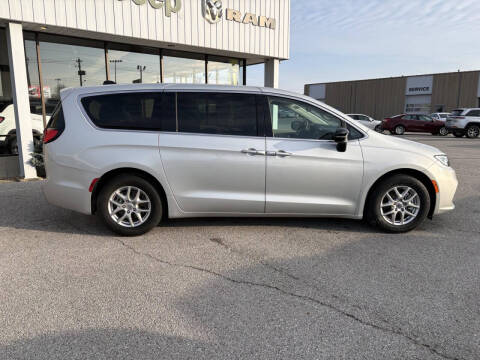 2024 Chrysler Pacifica Touring L