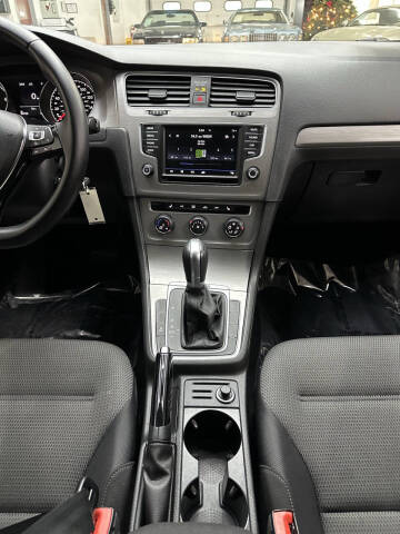 2017 Volkswagen Golf SportWagen TSI S 4Motion