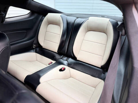 2015 Ford Mustang EcoBoost Premium