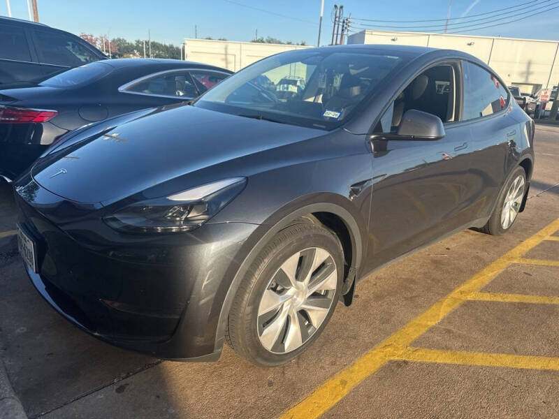2024 Tesla Model Y Long Range's photo