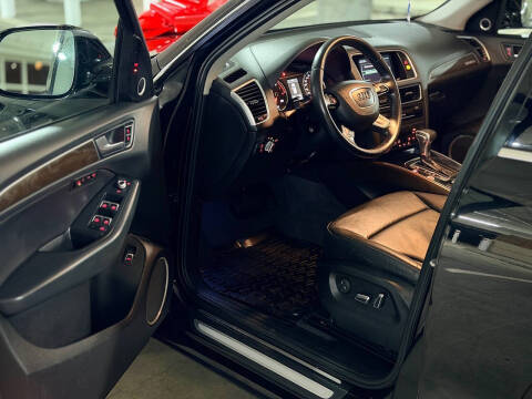 2016 Audi Q5 2.0T quattro Premium Plus