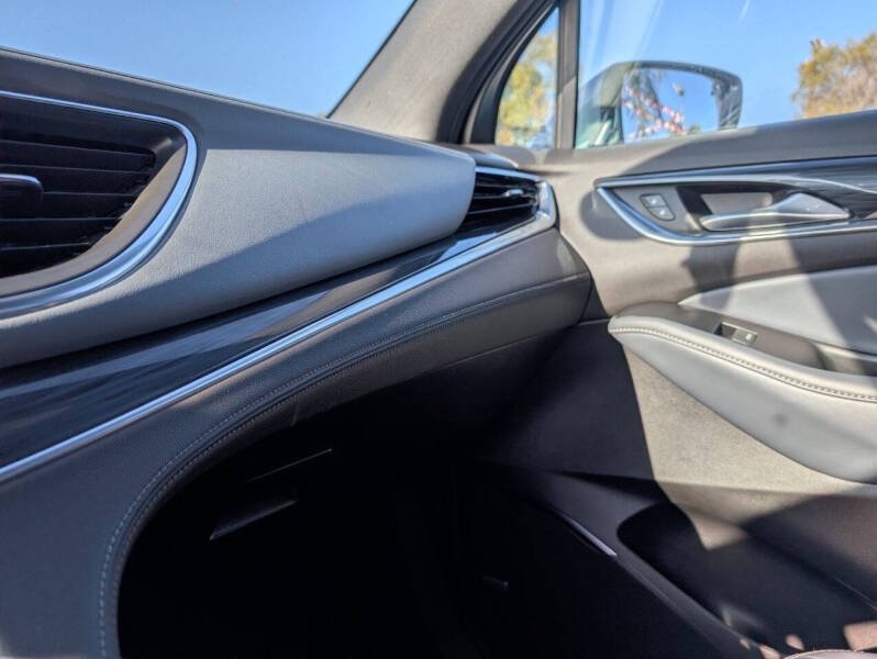 2024 Buick Enclave Premium