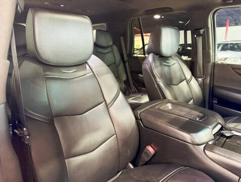 2018 Cadillac Escalade Platinum