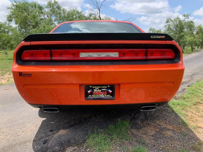 2008 Dodge Challenger SRT8
