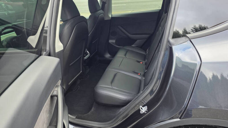 2024 Tesla Model Y Long Range