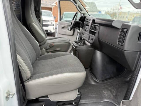 2024 Chevrolet Express 2500