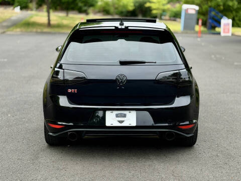 2017 Volkswagen Golf GTI SE