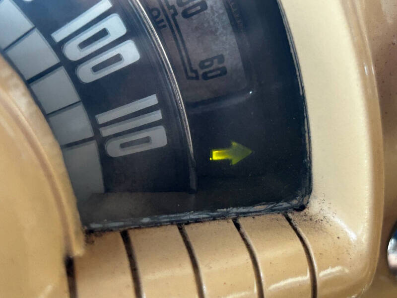 1949 Oldsmobile Futuramic 76