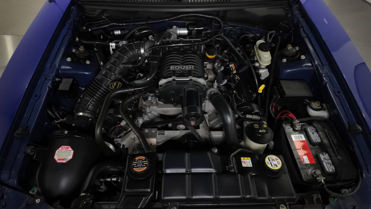 2004 Ford Mustang 63