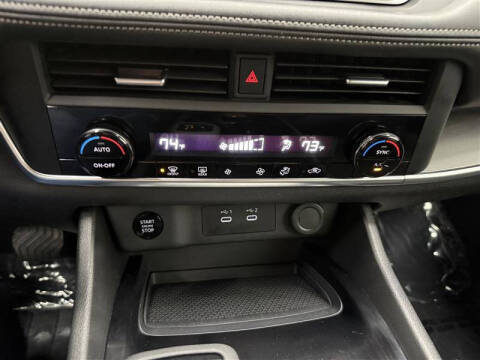 2025 Nissan Rogue SV