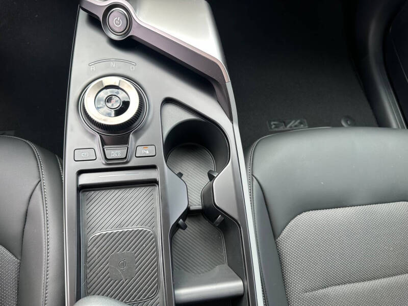 2025 Kia EV6 Light Long Range