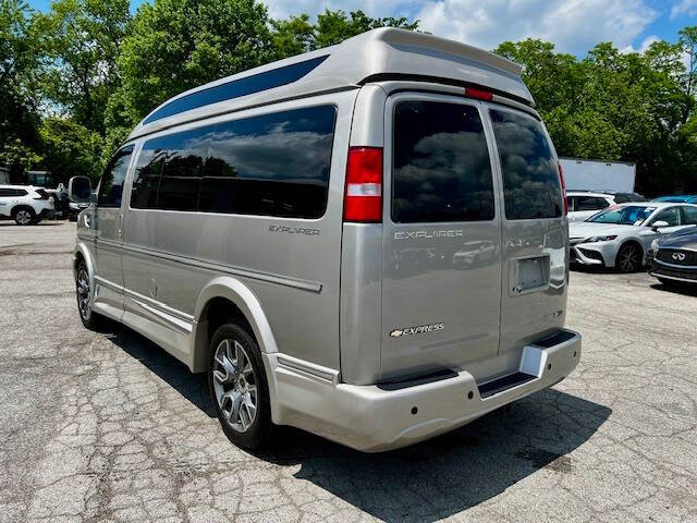 2023 Chevrolet Express 2500