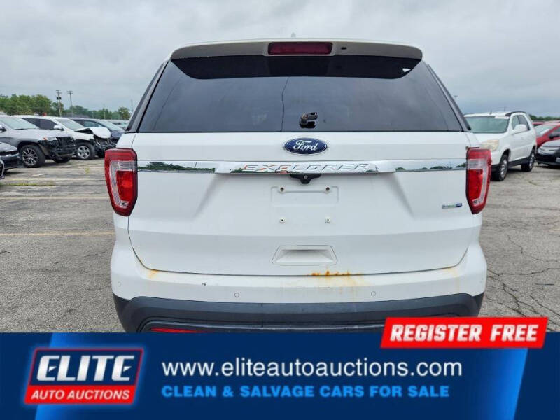 2016 Ford Explorer