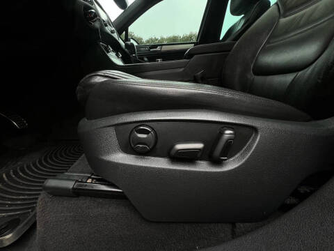 2014 Volkswagen Touareg TDI R-Line